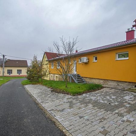 Velky Apartman Zlamanka Kroměříž Eksteriør billede