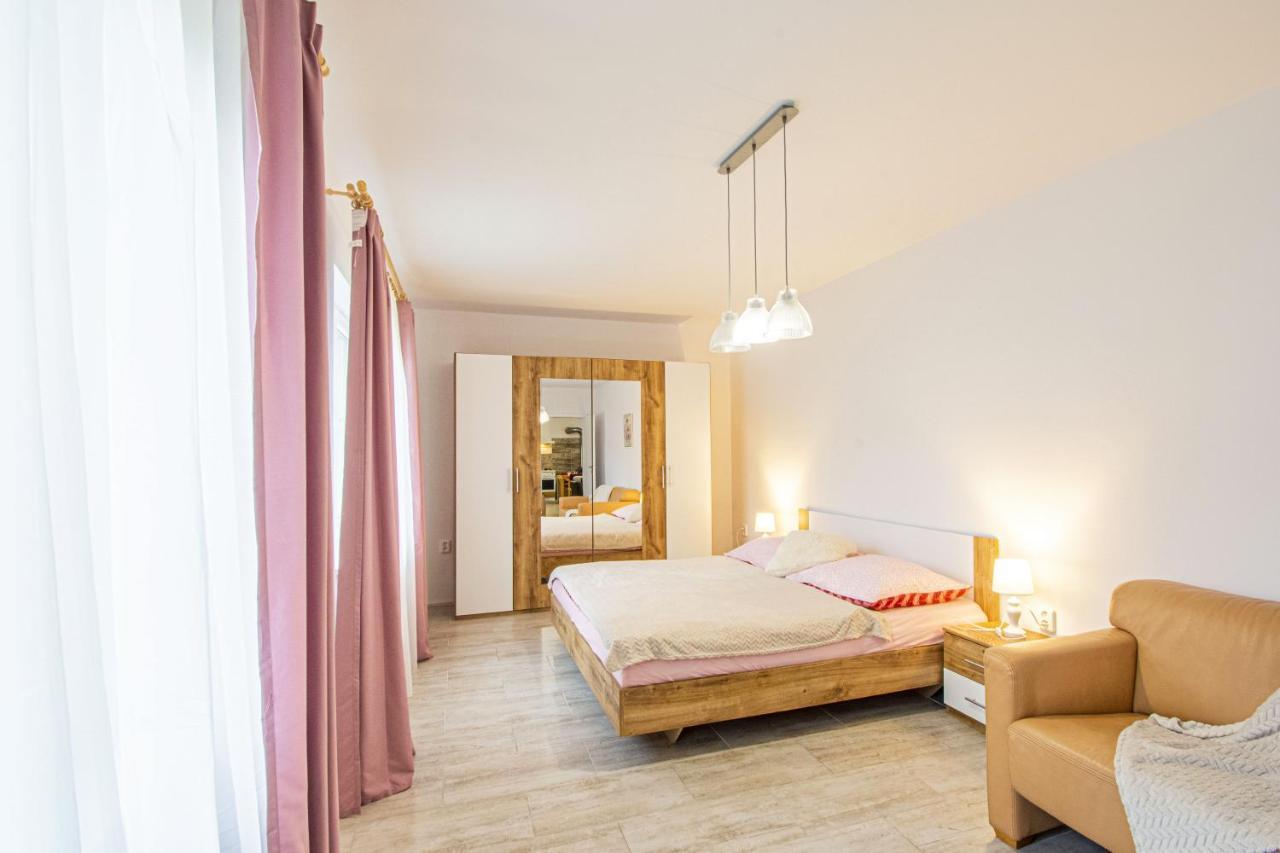 Velky Apartman Zlamanka Kroměříž Eksteriør billede